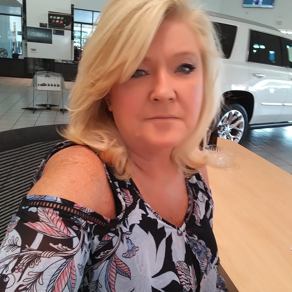 Meet your Posher, Sharon